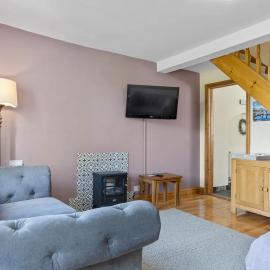 Newly Renovated 2 Bed Property - Pass the Keys