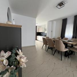 Villa Isola, hotel din Neviđane