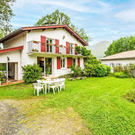 Holiday Home Chemin des Carrières by Interhome, hotel v destinácii Ascain