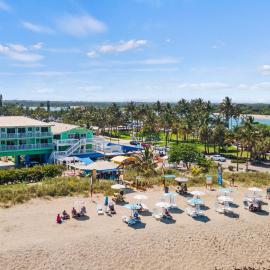Oceanfront Inn, Private Balcony, 2 Full Beds #16, hotel Fort Pierce-ben