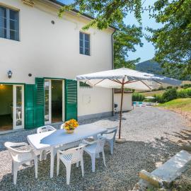 Holiday Home La Madonnina x 17 pax by Interhome