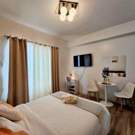 Cozy Condo unit Best Location at Lacson street