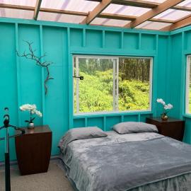 Convenient rustic studio in tropical garden, hotel in Mountain View