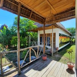 Real African Life safaris and Camps, khách sạn ở Lukungu