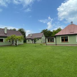AURUM resort, hotel in Štiavnické Bane