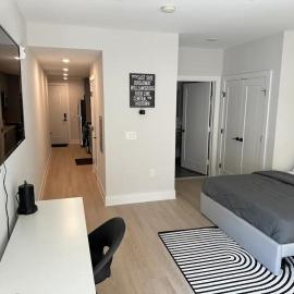 Luxury Stay for NYC visit Jersey City 7 Min Walk NYC Train Station, Hotel in Jersey City