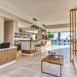 Sirocco Hotel, hotel a Kavos
