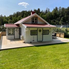 Råssbyn Hassleliden 324, hotel in Ljungskile