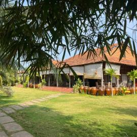 Út Trinh Bến Tre Homestay, hotel in Ben Tre