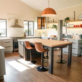 Upmarket modern beautiful home
