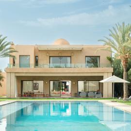 Adnaa - Modern Villa with 2 pools, sauna, hammam, tennis court & home cinema, Hotel in Douar Caïd Layadi