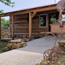 Casa MB SOFIA, hotel em Ghioroc