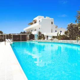 Corali Beach Hotel, hotel en Chora de Ios