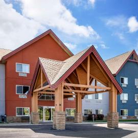 Comfort Inn Albert Lea at Trails Travel Center, хотел в Албърт Лий