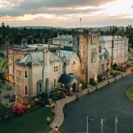 Kilronan Castle Hotel & Spa, hôtel à Ballyfarnon