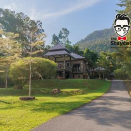 Staycation Homestay 50 Peaceful Villa Damai, hotel in Kuching