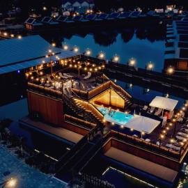 Western Camp Resort, khách sạn ở Zator