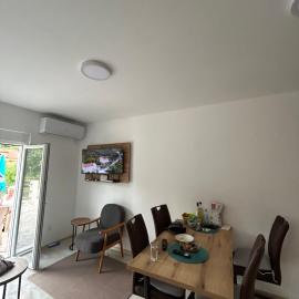 Apartmani Marinee, hotel in Donja Jošica