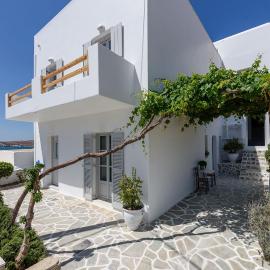 Vounali Rooms, viešbutis mieste Nausa