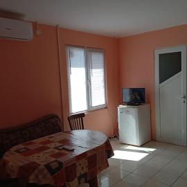 Къща бунгало Градината, hotel Krapecben