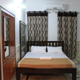 Madhur Villa Guest House