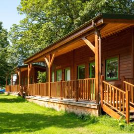 Marcassie Farm Lodges - Hazel Studio, hotel in Forres