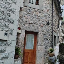 La casina de Tielve de Cabrales dentro del Parque Nacional Picos de Europa