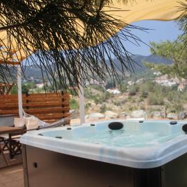 Agros Glamping Boutique: Agros şehrinde bir otel