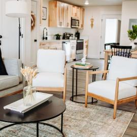 Creekside Rentals Aspen- views hot springs and space, hotel in McCammon