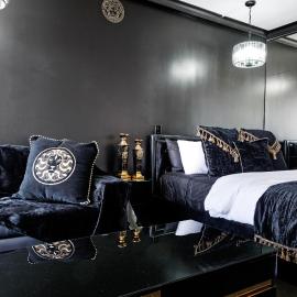 Medusa's Luxe Retreat - Prime Surfers Paradise Spot