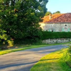 Les Volets Verts, ROUSSINES, CHARENTE, 16310 FRANCE