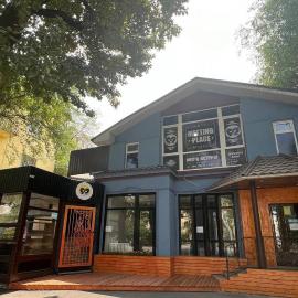 Meeting Place Bishkek، فندق في بيشكيك