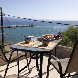 Filippos Apartments, hotel din Amarinthos