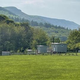 Rosemary Shepherds Hut, Clay Bank Huts, hotel in Ingleby