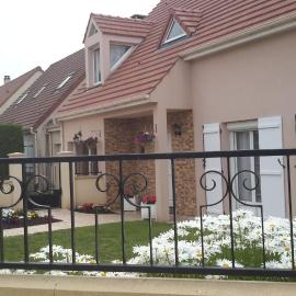 Charmante maison dans village, hotel in Champcueil