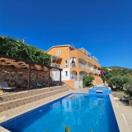 Apartmani Tolj