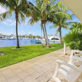 Sailfish Suites 6 - pet friendly waterfront, hotel em Stuart