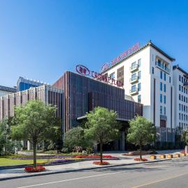 Crowne Plaza Wuzhen by IHG, hôtel à Tongxiang