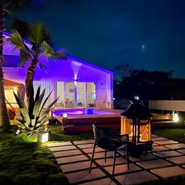 Sunshine pool villa1新筑カリフォルニア芝生プライベートサウナBBQドッグランゴルフ、Katakaiのホテル