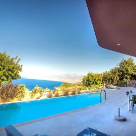 Plethora Luxury Villas