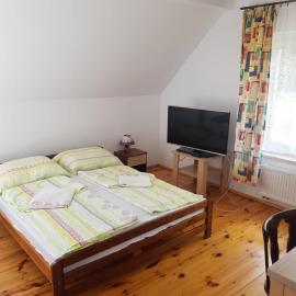 Pokój 4osobowy, hotel in Swornegacie