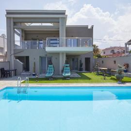 Poolside at Vrontados