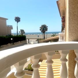 Under the Spanish Sun - House on the beach, hotel in Santa Pola