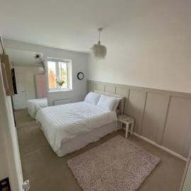 Room in house close to Dover port