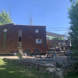 TINY HOUSE & SPA climatisée, hotel em Faycelles