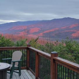 Pinnacle View Lodge by Stony Brook Cabins