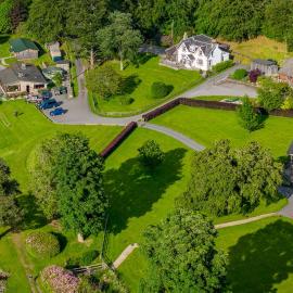 Ness Castle Lodges, hotell i Inverness