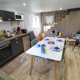 Gîte des Écureuils: Aydoilles şehrinde bir otel