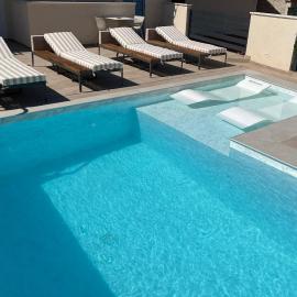 Villa de Blue-Rooftop pool & Jacuzzi, hotel sa Bol