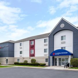 Candlewood Suites Rockford by IHG, hotel di Rockford
